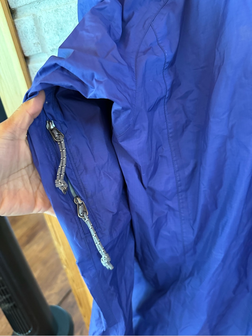 Vintage Patagonia Purple Lightweight Rain Jacket with Hood - Picture 9 of 9